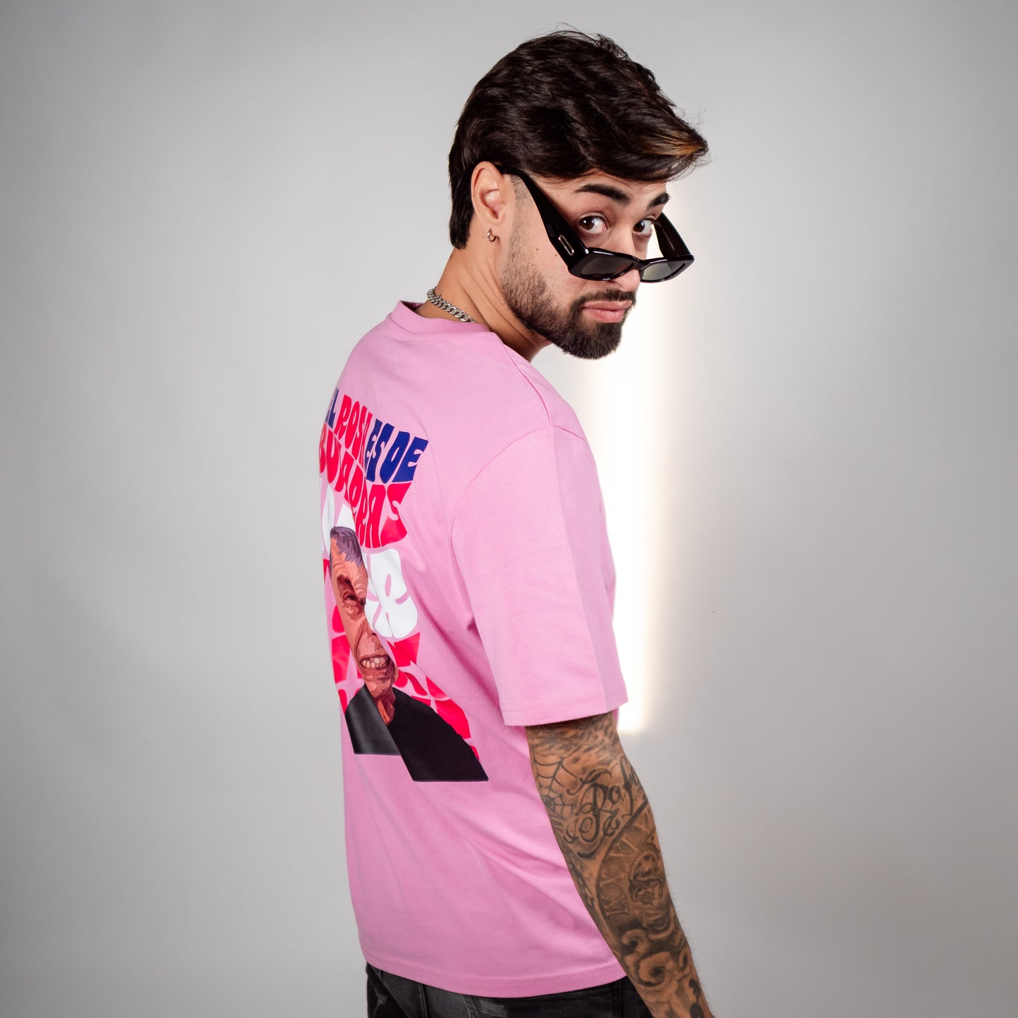 Pink T-Shirt “Abuelo / El rosa es de Bujarras” #1